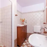 Favola, A Rustic Retreat Surrounded By Beautiful Nature Vikendica Vinez
