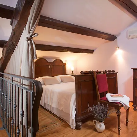 Favola, A Rustic Retreat Surrounded By Beautiful Nature